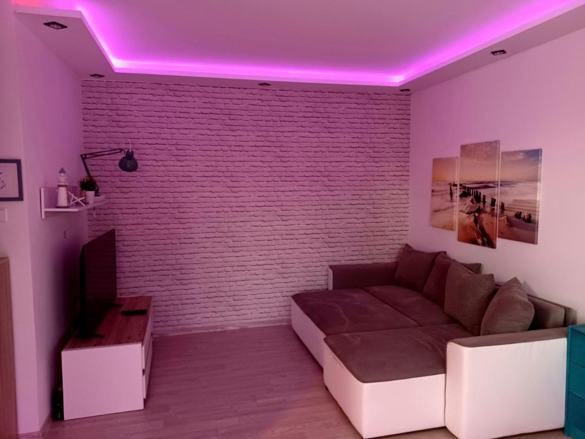 Apartamento Sunny Sleeps 4 By The Beach With Garden Patio - Gdansk Przymorze Exterior foto